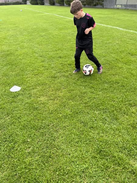FFcoaching9's tweet photo. What can I say about this young man. CAM has been with me from day 1. He was my 1st 121 session and he is still coming. From swimming tennis to football this kid just an unbelievable passion for sports and he takes like a duck to water them all. also rocking @BalonSports gear 😍 https://t.co/9R3xkvKI56