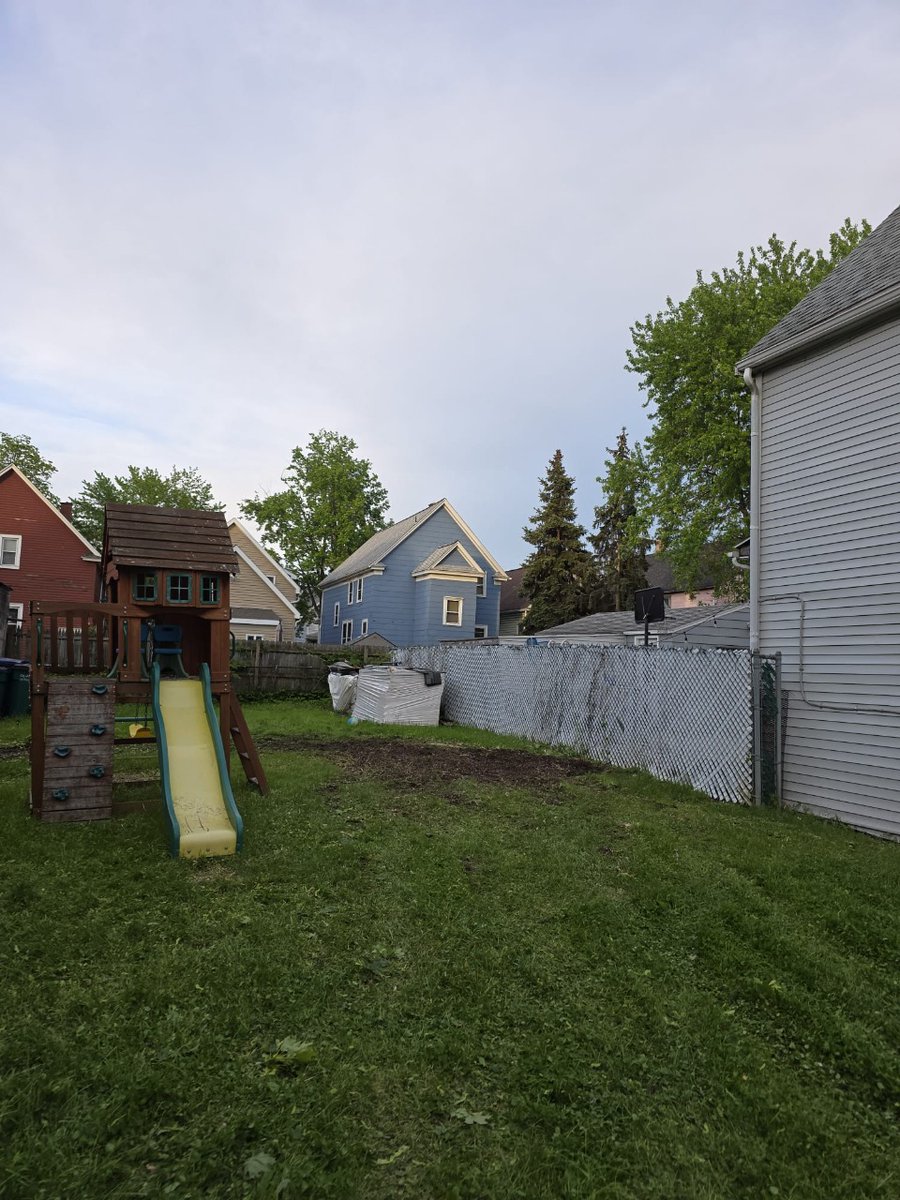 erie_kdtree's tweet photo. A large tree once crowded the fence and playset, blocking space and sunlight.
We removed it and cleared all debris, creating a tidy, open yard.
Now, it’s lighter, safer, and perfect for family fun and outdoor activities! 🌳☀
#TreeRemoval #YardTransformation #BackyardMakeover https://t.co/S72u1dJOL5