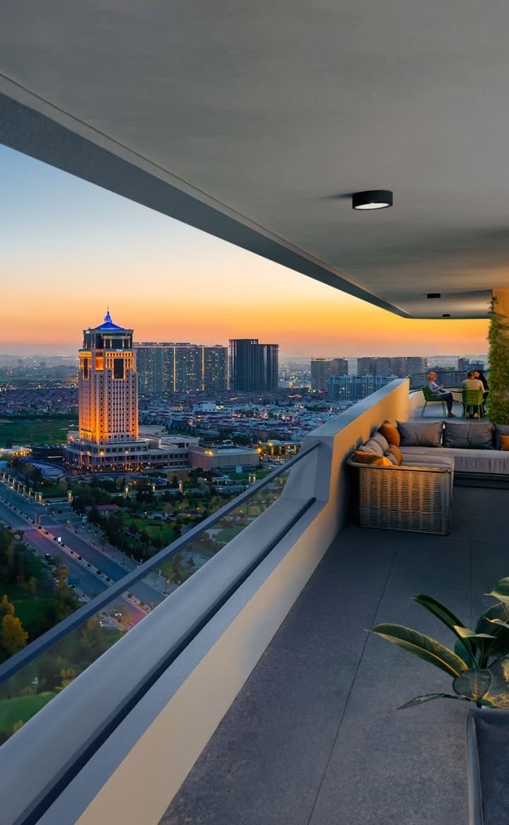 Tahniyatmehdi14's tweet image. Golden hour + city lights = pure magic✨🌆
 •¨•.¸¸🌙 Good Evening 🌙¸¸.•¨•
                   
#photography #EveningThoughts #NaturePhotography #sunsetvibes