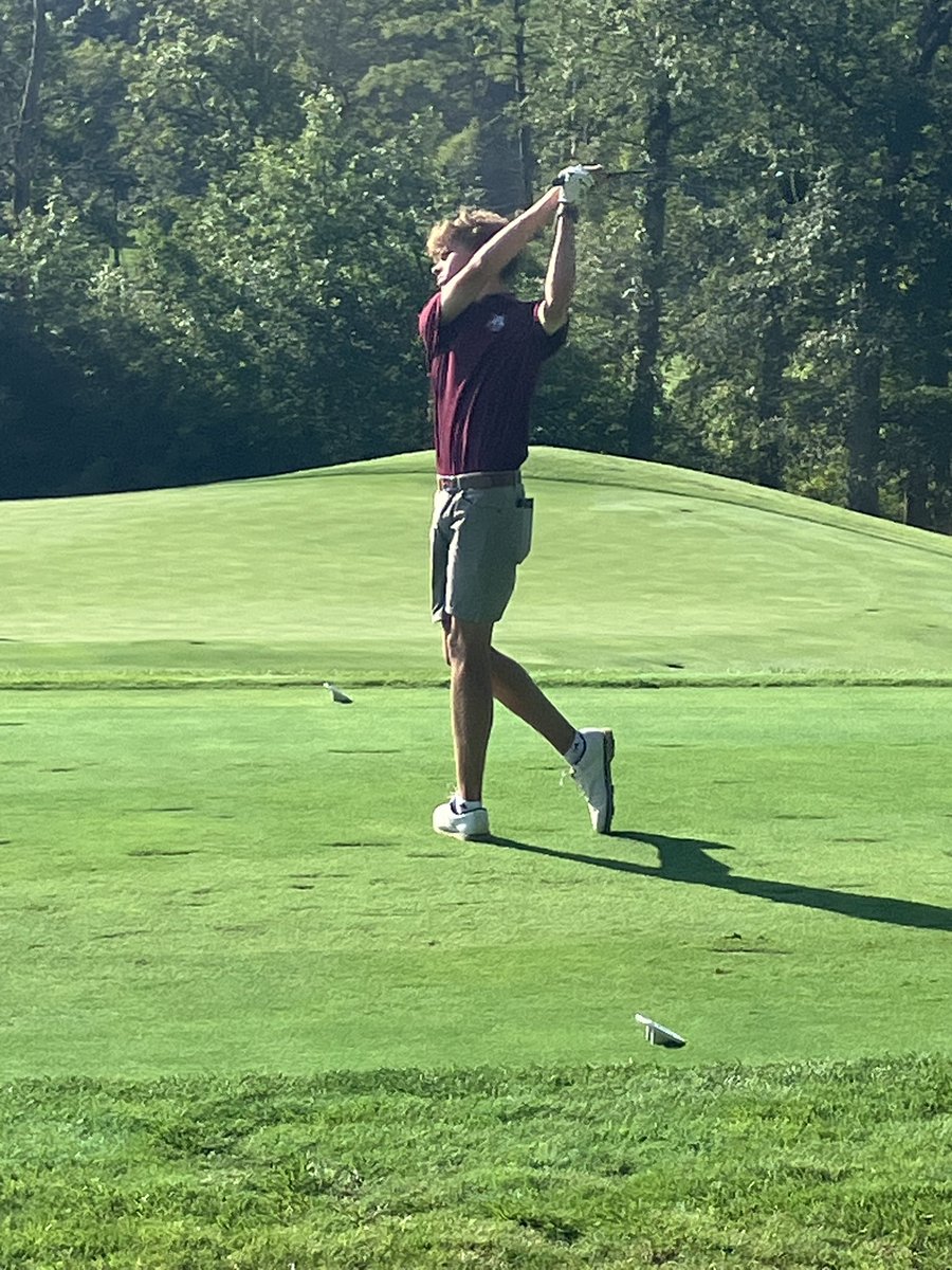 Beautiful day at the Bedford Springs High school golf invite!    Great day to be a Mountain Lion!!!! <a href="/AASDSuper/">AASD Superintendent</a> <a href="/altoonastrength/">Altoona Speed and Strength</a> #AtoonaProud