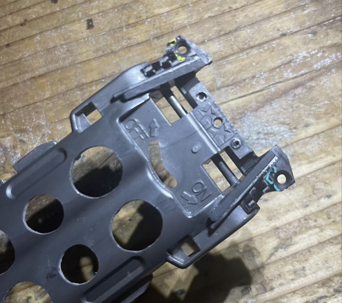 CUbiiZ9TyQXAJFa's tweet photo. Strengthening the chassis.
#ミニ四駆 #mini4wd #タミヤ #tamiya
#vschassis https://t.co/h8Ulfrnrv2