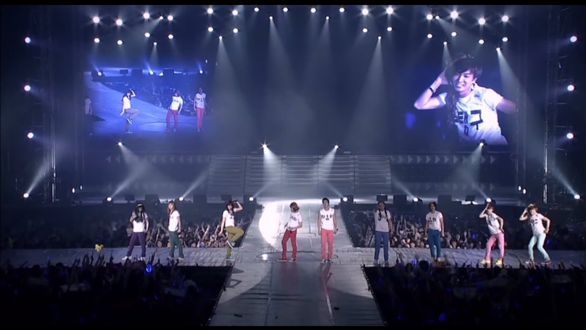 chayahyunx's tweet image. คอนแรกที่โคฟเวอร์เพลงผุหญิงและแต่งหญิง เอสเจนี่มันเอสเจจริงๆ 55555555555
#Supershow2 #SuperShowStreaming