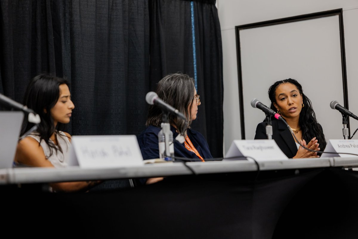 nataliefoster's tweet image. 11/11 Grateful to @Netroots_Nation for setting the stage for this conversation that doesn&apos;t end when the strobe lights fade - but continues in the work of those building this future everyday.