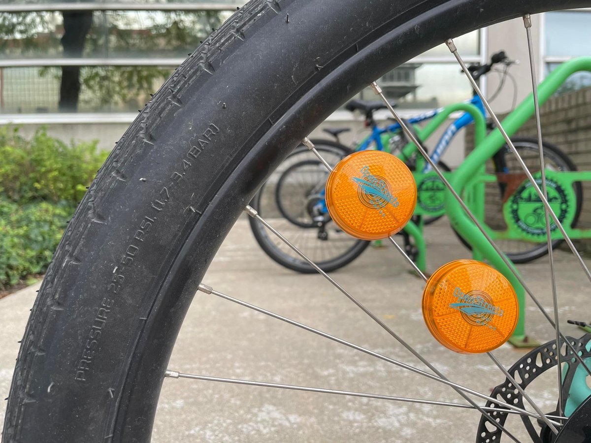 OpenStreetsFW's tweet photo. Grab a free light-up bike reflector or drawstring backpack at one of our information stations this Sunday from Noon - 4.

While supplies last. https://t.co/ASArBKMxfM