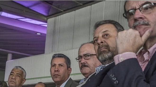 Cuál de estos 5 personajillos será el más arrastrado? 
Creo que todos.....