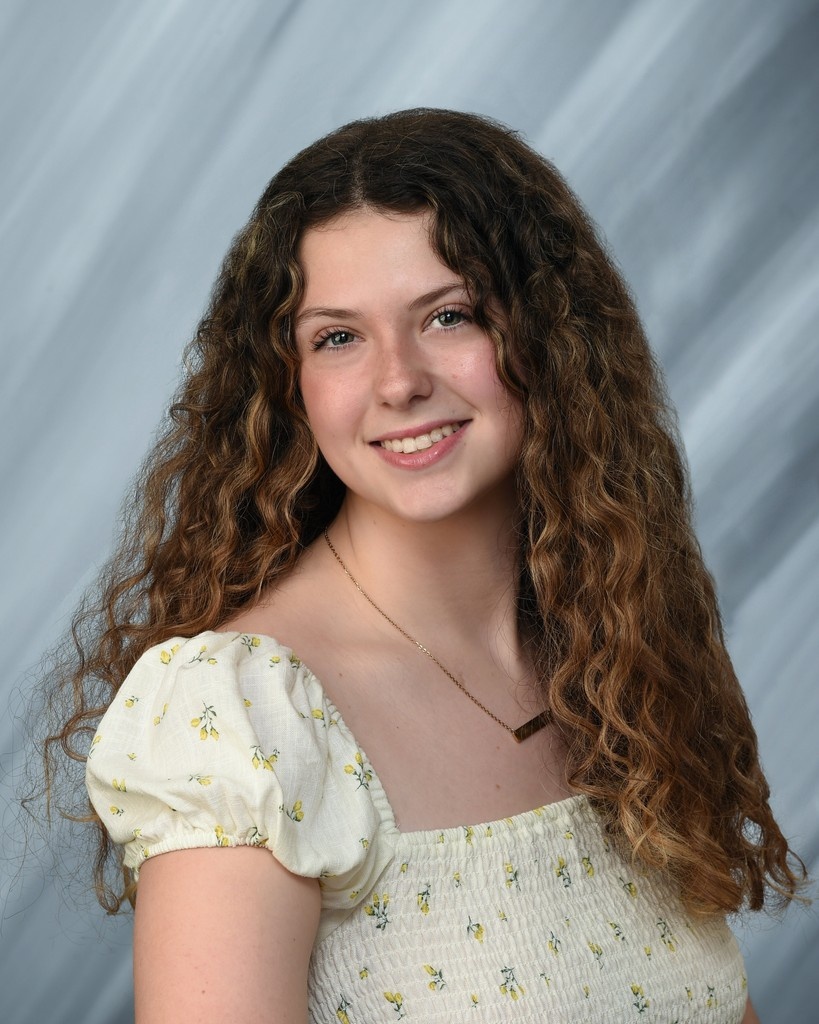 🎓✨Senior Spotlight: Maeve Riccio✨🎓

Maeve is headed to George Washington University 🇺🇸 to study International Affairs &amp; German in the University Honors Program! 🌍📚
She shined in FBLA, Dance, Choir, Band, Math Team—&amp; spent senior year abroad in Germany.