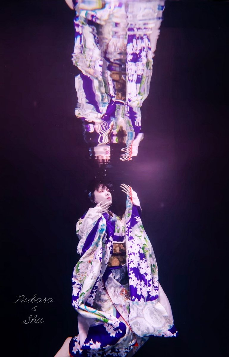 shii_0808's tweet photo. 🌸Photo : @PhotoTsubasa
🌸Model &amp; Kimono Dressing : @shii_0808

#WaterReflection #waterportrait #PhotographyIsArt #portraitmodel #photographer #dark #DarkFantasy #water ＃つばさフォト #紫衣 #詩 ＃水中撮影 #着物 #幽 #怪 #水 https://t.co/mgtLLilfpx