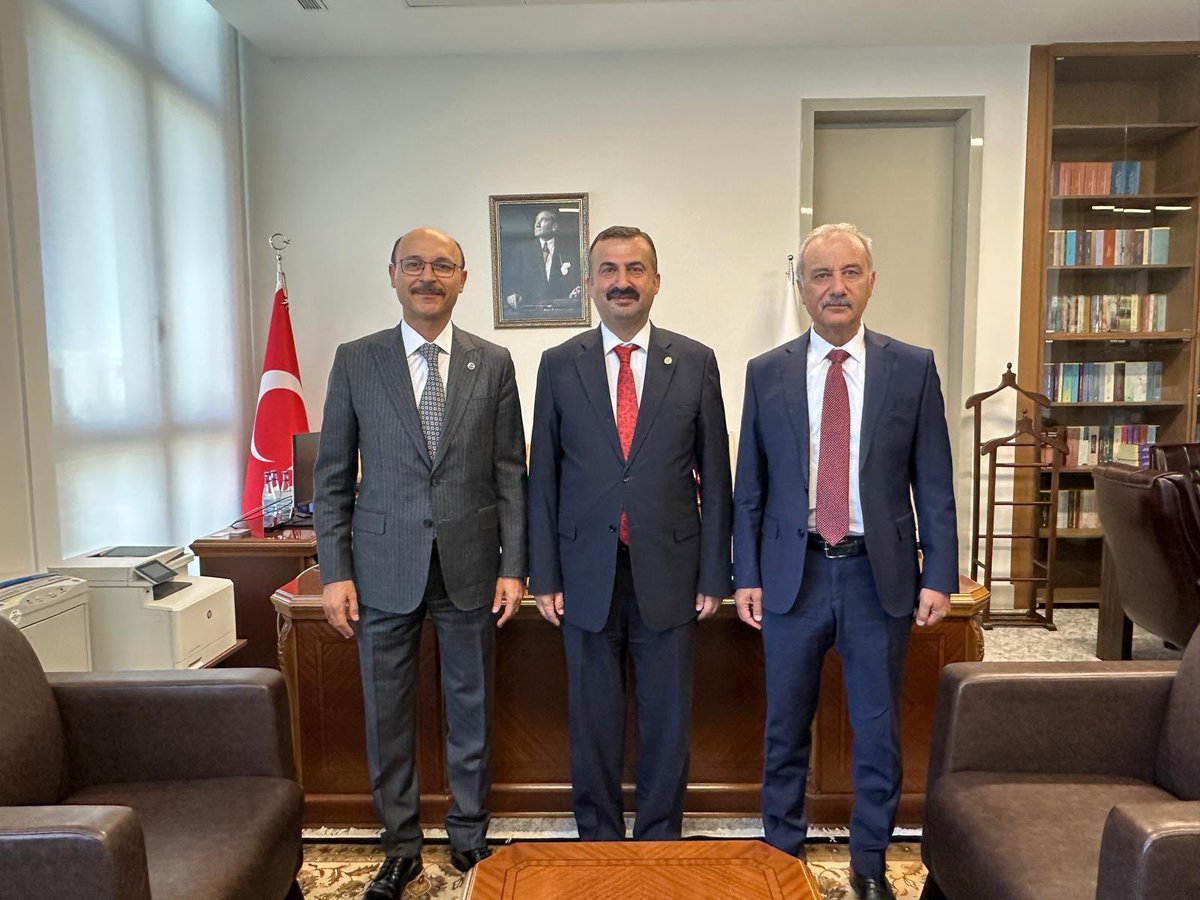 Talip Geylan (@talipgeylan06) on Twitter photo Türk Dil Kurumu Başkan Yardımcısı Doç Dr. Harun Şahin’e ziyaret gerçekleştirerek 1-5 Eylül 2025 tarihinde düzenleyeceğimiz Türk Dünyası Eğitim Kurultayı’na davet ettik.
Sayın Şahin’e nazik kabulü için teşekkür ediyorum. Türk Dil Kurumu Başkan Yardımcısı Doç Dr. Harun Şahin’e ziyaret gerçekleştirerek 1-5 Eylül 2025 tarihinde düzenleyeceğimiz Türk Dünyası Eğitim Kurultayı’na davet ettik.
Sayın Şahin’e nazik kabulü için teşekkür ediyorum.