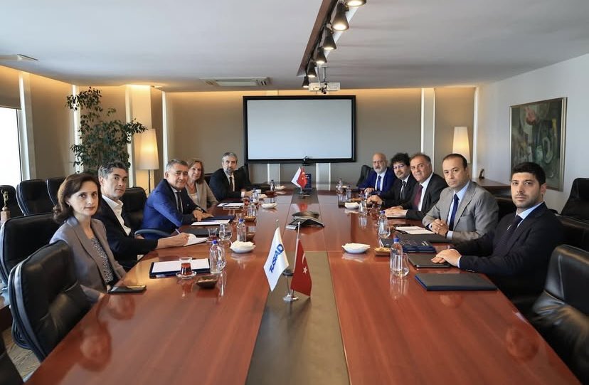 m_cakilcioglu's tweet photo. İBB Başkan Vekilimiz  Sn. Nuri Aslan’ın  İTO İstanbul Ticaret Odası ve TÜSİAD Türk Sanayici ve İş İnsanları Derneği ziyaretlerine eşlik ettik.

@nuriaslan_tr 
@itokurumsal 
@TUSIAD https://t.co/nHzIKrAKvW