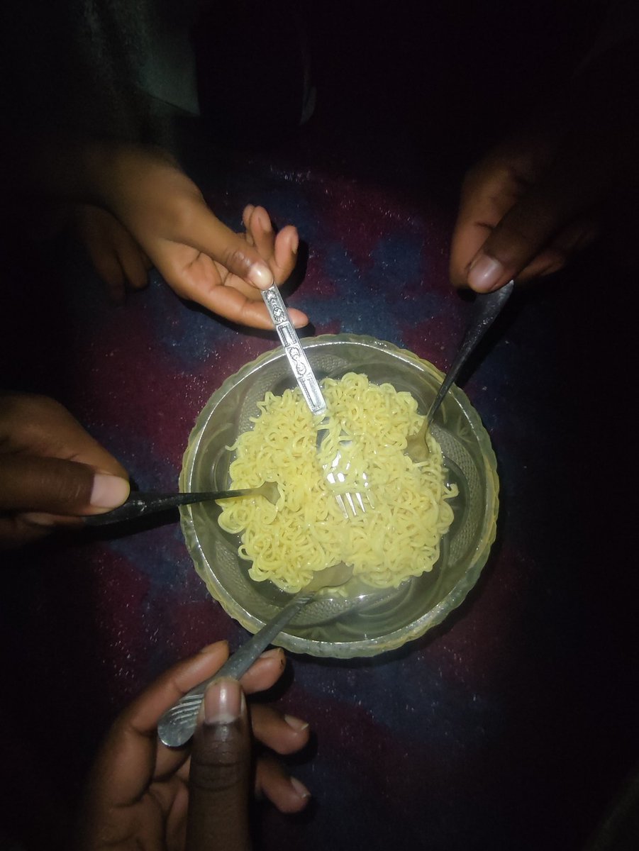 My family's simple dream is to have food.  We struggle to survive.Please help me by donating. 💔
if you see this reply with a dot .
chuffed.org/project/135556