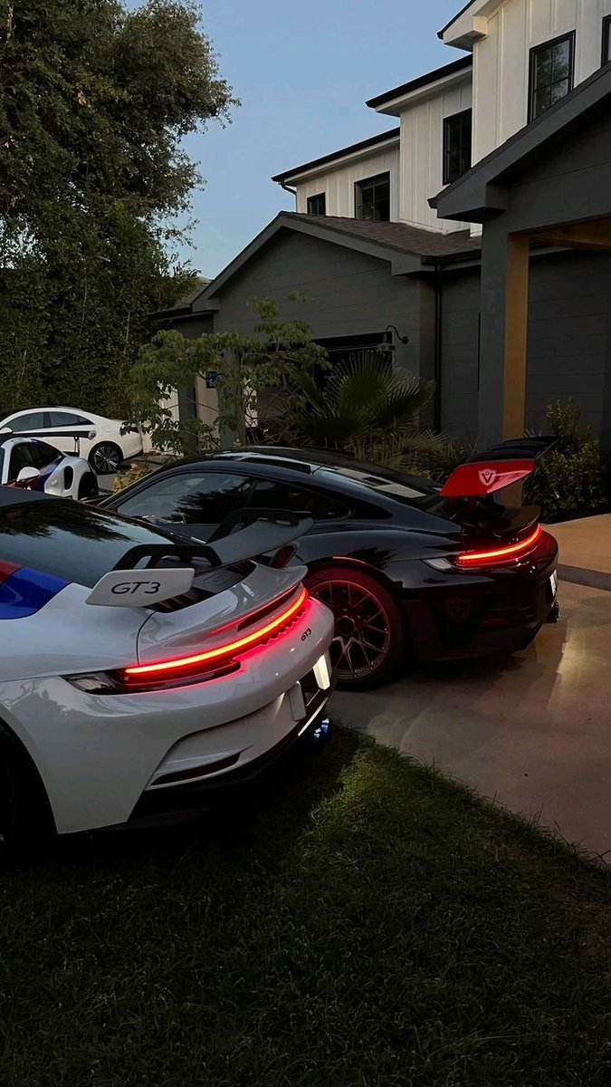 Elite Carsgasm (@elitecargasm) on Twitter photo 