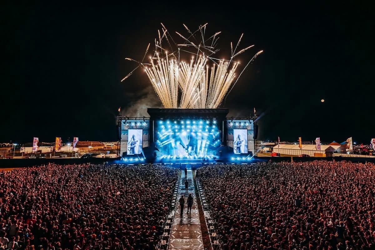 LukeGrinstead's tweet image. Back home today after two weeks deployed in various fields across the south of the country. 

Very proud to have been part of the incredible Command &amp;amp; Control Team responsible for the medical delivery of Camp Bestival at Lulworth Castle, and Boardmasters in Newquay 🎉