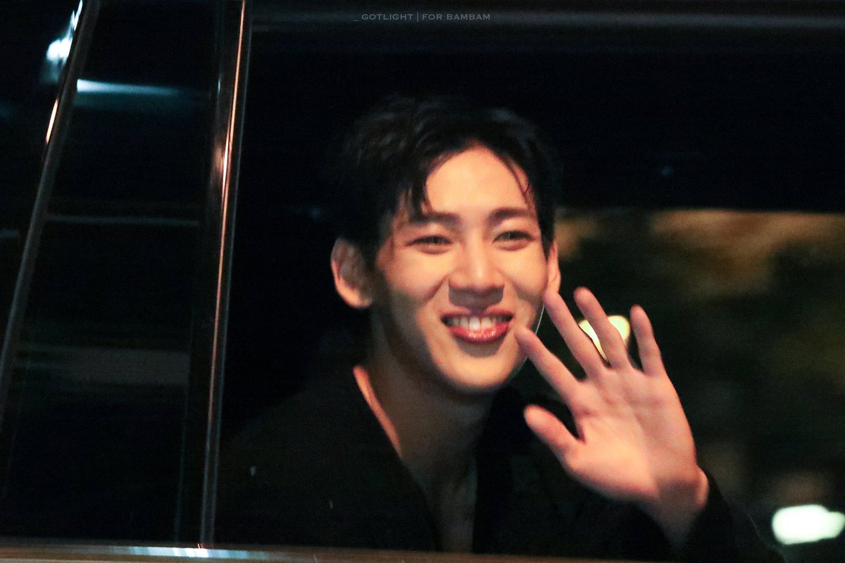 ตอนนี้น้องแบมเดินทางถึงเกาหลีอย่างปลอดภัยเรียบร้อยแล้วค่ะ ขอให้น้องแบมไม่เจ็บป่วย หาอะไรอร่อยๆทาน และพักผ่อนเยอะๆนะคะ

แพลนงานต่อจากนี้ราบรื่นในทุกอย่าง รอสนับสนุนเต็มที่ค่ะ 💖✌🏻

#BamBam #뱀뱀 <a href="/BamBam1A/">BamBam</a>
<a href="/BAMBAMxBAMMIE/">뱀뱀 BamBam</a>