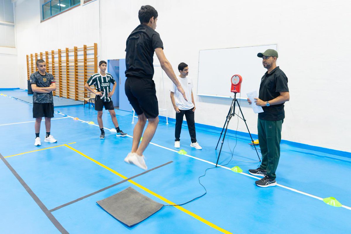 نواصل اليوم في  #جامعة_السلطان_قابوس ممثلة في #كلية_التربية باستقبال الدفعه الثانيه الطلبة المستجدين من #الدفعة_الأربعين للعام الأكاديمي 2025/2026،و المرشحين لتقديم اختبارات القبول في تخصص #التربية_البدنية والذين بلغ عددهم(300)متقدم،متمنين لهم كل التوفيق <a href="/SQUCOFFEE/">SQU COFFEE |☕</a> <a href="/squ_edumedia/">كلية التربية</a>