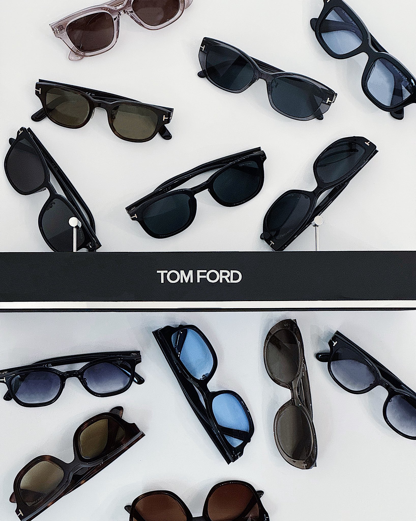 TOMFORD sunglasses vintage 付属品完備 ユニセックス TOMFORD sunglasses vintage 付属品完備 ユニセックス - メルカリ