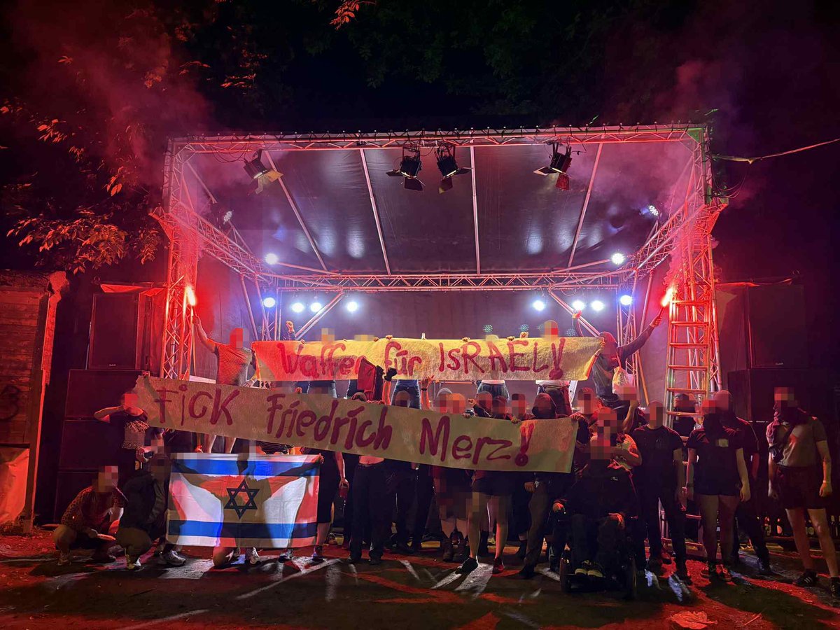 OAPHalle's tweet photo. »Wer gegen Nazis kämpft, kann sich auf den Staat nicht verlassen«* 

Der hiergemeinte Staat ist nicht irgendein Staat, sondern  meint den NS-Nachfolgestaat; die Bundesrepublik Deutschland. /1 https://t.co/1lVJNlCEja
