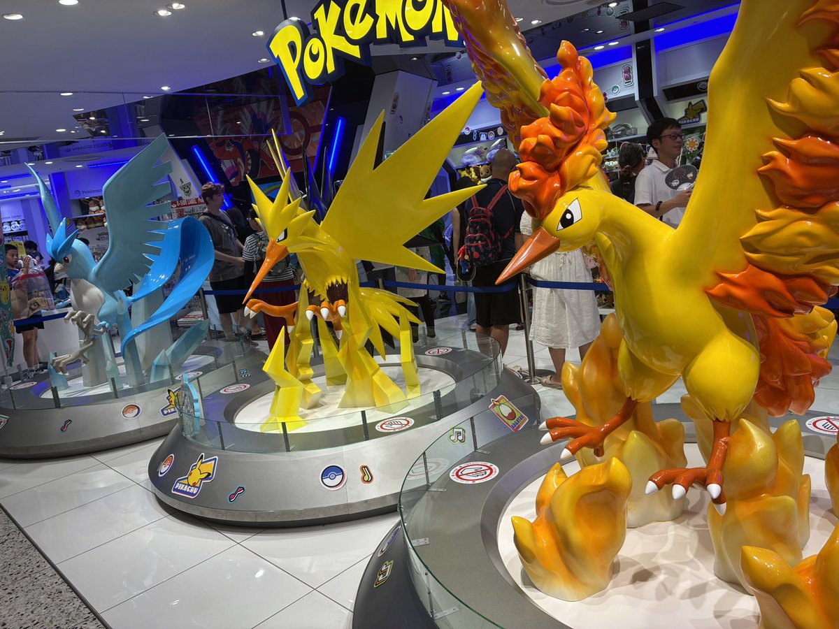 ひょろわーと大阪のポケセン行ってきた！！
ついでにお好み焼きも食べた🍺

フッ軽助かる〜( ◜ᴗ◝ )