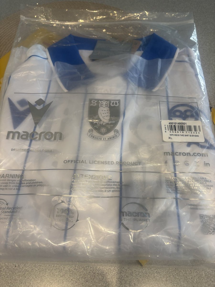 Pre-ordered shirt just arrived🦉🤍💙