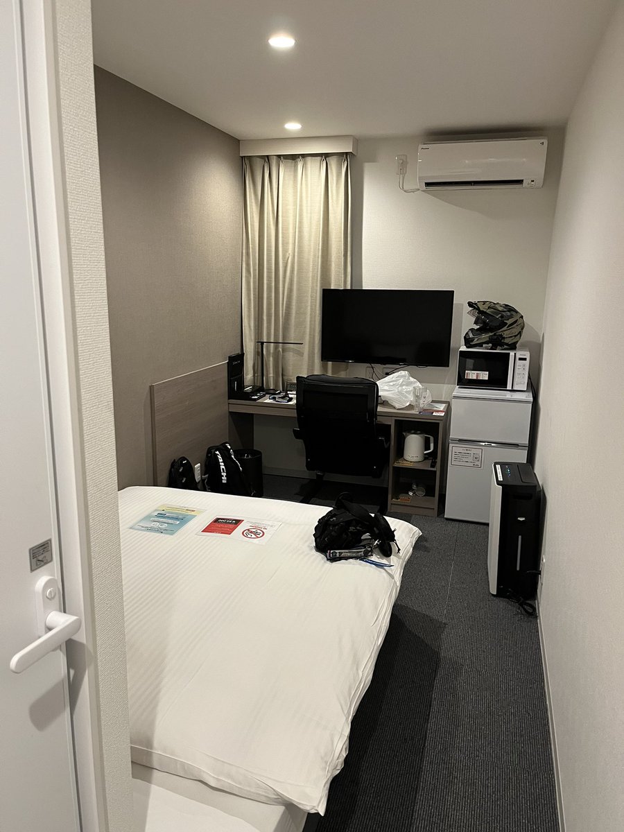 hide @ 400X&シビックタイプR tweet media