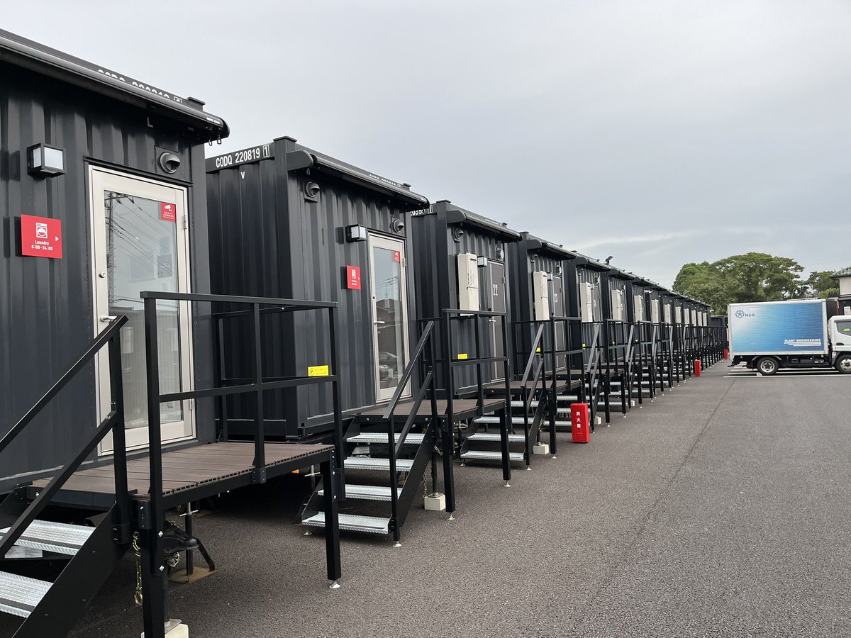 hide @ 400X&シビックタイプR tweet media