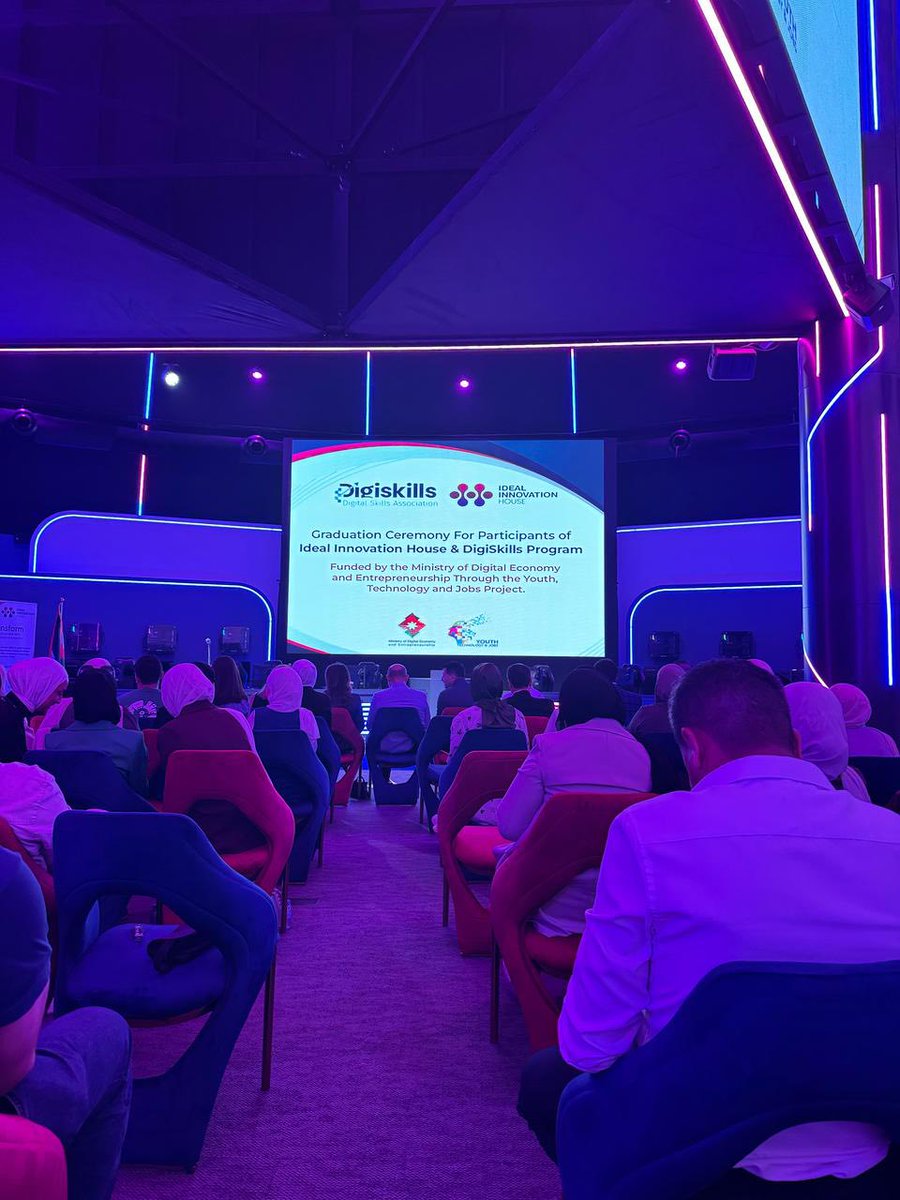 Tech_Process_Co's tweet image. We’re proud to be part of IIH’s Graduation Ceremony&amp;amp; Job Fair, celebrating skilled graduates in Frontend &amp;amp; Backend Development, Cybersecurity, and AI.

TPS took part in the Job Fair with speed interviews, connecting with fresh talents.

 #IIHGraduationJobFair #DigiSkills #Intaj