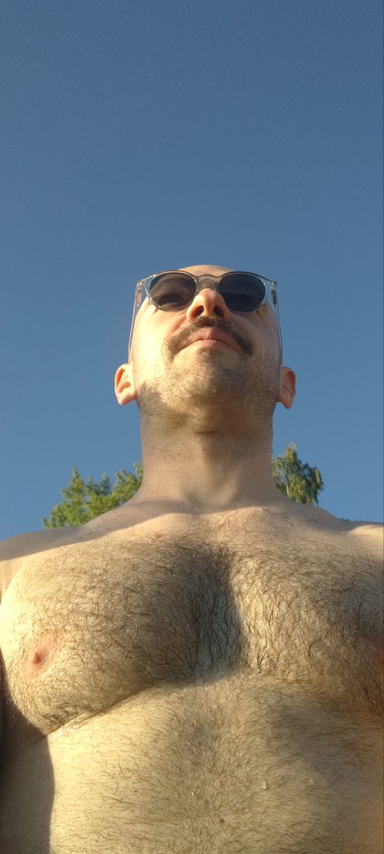 пакажыце сваё фота, на якім вы сабе падабаецеся

Ну ок хай будзе апошняе🙂