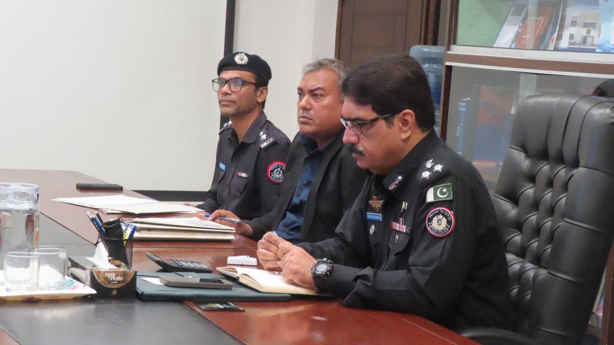 Ayesha Raza Farooq, Chairperson NCRC, Pirbhu Satyani, Member Sindh/Minorities; and Maham Afridi, Program Coordinator NCRC, met with DIG Faizullah Kurejo and DSP Junaid Ahmed from the Sindh Police Training Directorate to discuss the crucial need for sensitising police officials on