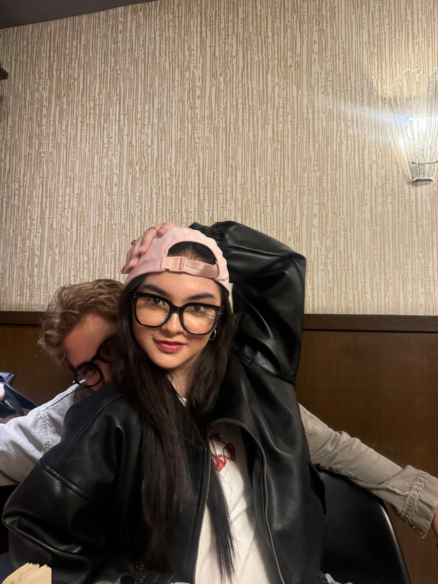 islasummery's tweet photo. You know what I love about this whole Kaikyle thing right now? That Kyle actually waited for Kai to post their pictures first 😭. You can really tell how much he respects her and values the privacy she’s always been protecting.

KAIKYLE HARD LAUNCH https://t.co/VBld9kmPR3