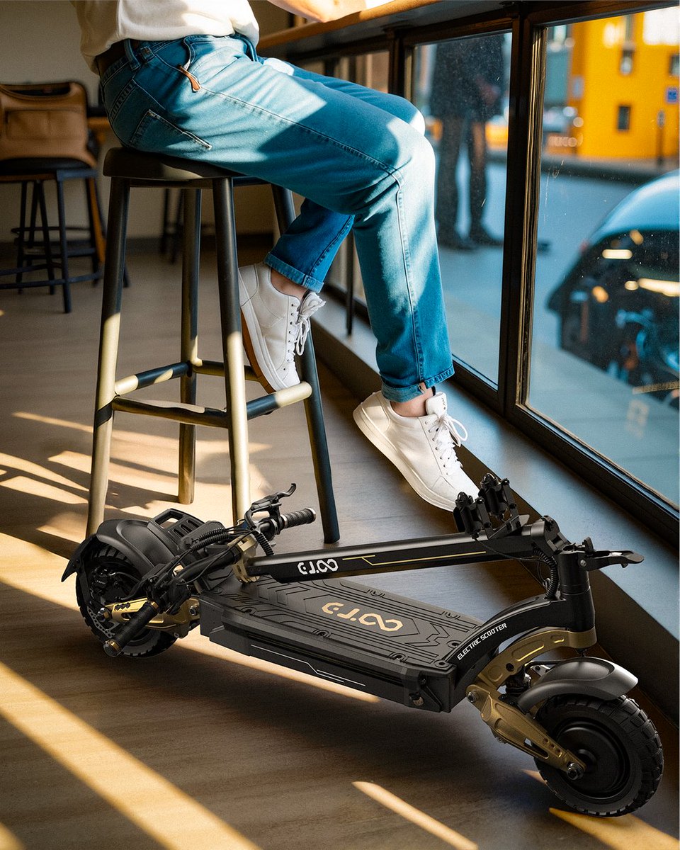 Ootd_Scooters's tweet photo. A quick coffee break — the S30 folds up effortlessly for easy storage.
☕️ Every pause feels cozier with this trusty companion by your side.

#OOTD #OOTDS30 #electricscooter #UrbanLifestyle #CoffeeBreak #fyp https://t.co/rH8Z3mN2av