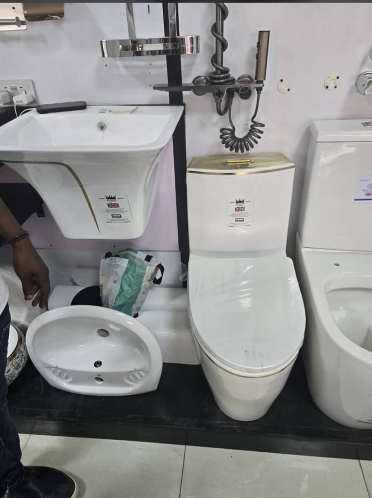 BuildingsPro_M's tweet photo. At BuildingsPro materials, we give you the best at affordable price, Location is not barrier, check out some of our bathroom accessories up for sale….

#LaCasaDeLosFamososMx https://t.co/tAv5bu01rs