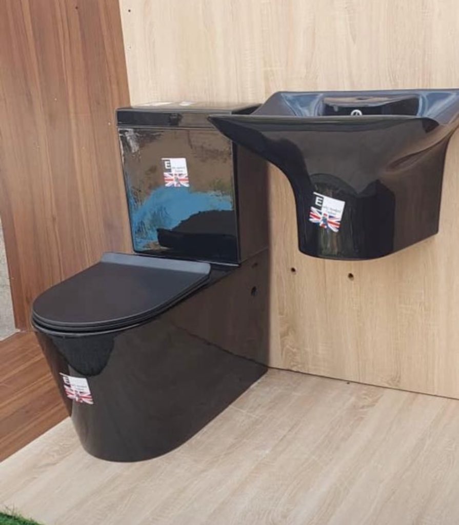 BuildingsPro_M's tweet photo. At BuildingsPro materials, we give you the best at affordable price, Location is not barrier, check out some of our bathroom accessories up for sale….

#LaCasaDeLosFamososMx https://t.co/tAv5bu01rs