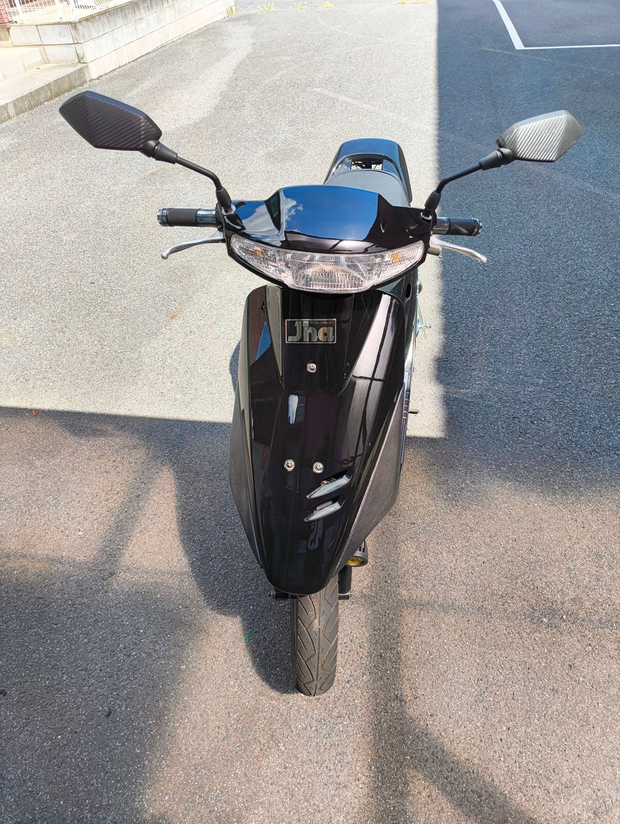 matuzakisyouta's tweet photo. 盗難発生
スーパーDio　AF27
カスタム車両　
チェッカー柄泥除け
新品カウル
フォグランプ　
ZXの羽
PWK24キャブ
V8チャンバー
アパート駐車場カメラ付で、ただいま警察官に確認してもらってます。
埼玉県加須市　
見つけた方に1万円差し上げます。 https://t.co/xImso2qa70