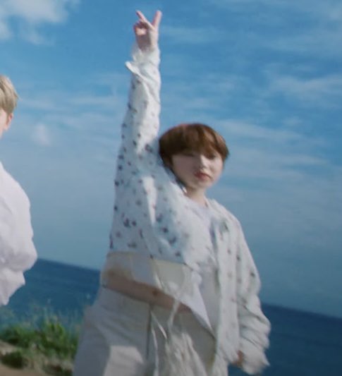 지금 두 살이라는 것 같은데•••