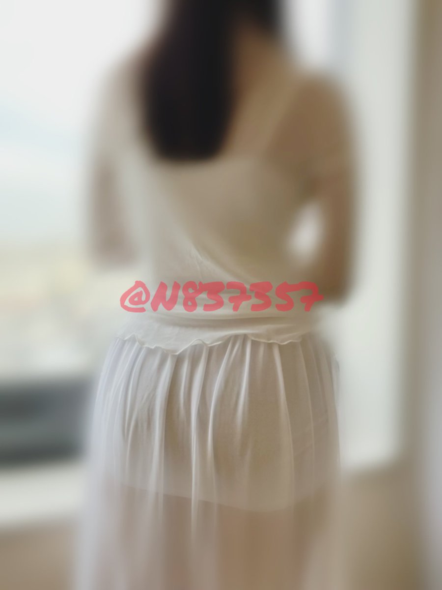N837357's tweet photo. 私が命令した訳でもないのに、ナズナが勇気を出して普段しないこんな格好をして、知り合いに会わないか独りでドキドキしながら会いに来るっていうのは楽し���ぎますね。
すれ違う皆さんにたっぷり視姦していただくと、私に会うまでに我慢できずに処女のアソコをドロドロにしてしまうのです。 https://t.co/tnjPYA0mpb