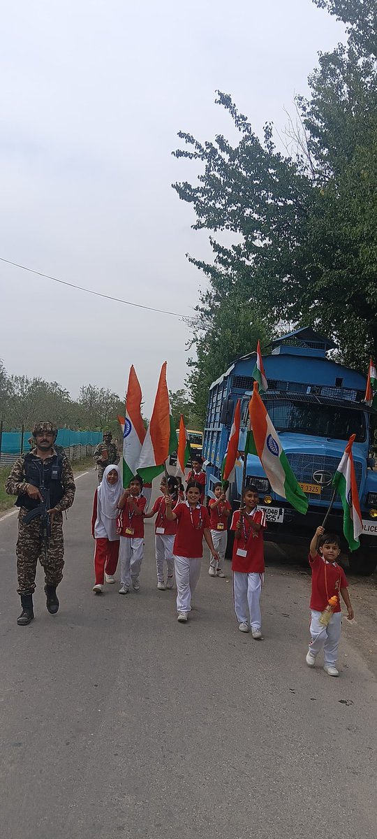 Tirangas billowing in Budgam skies before Independence Day to  symbolize the nation's collective will to make our Nation, the paragon of greatness again.