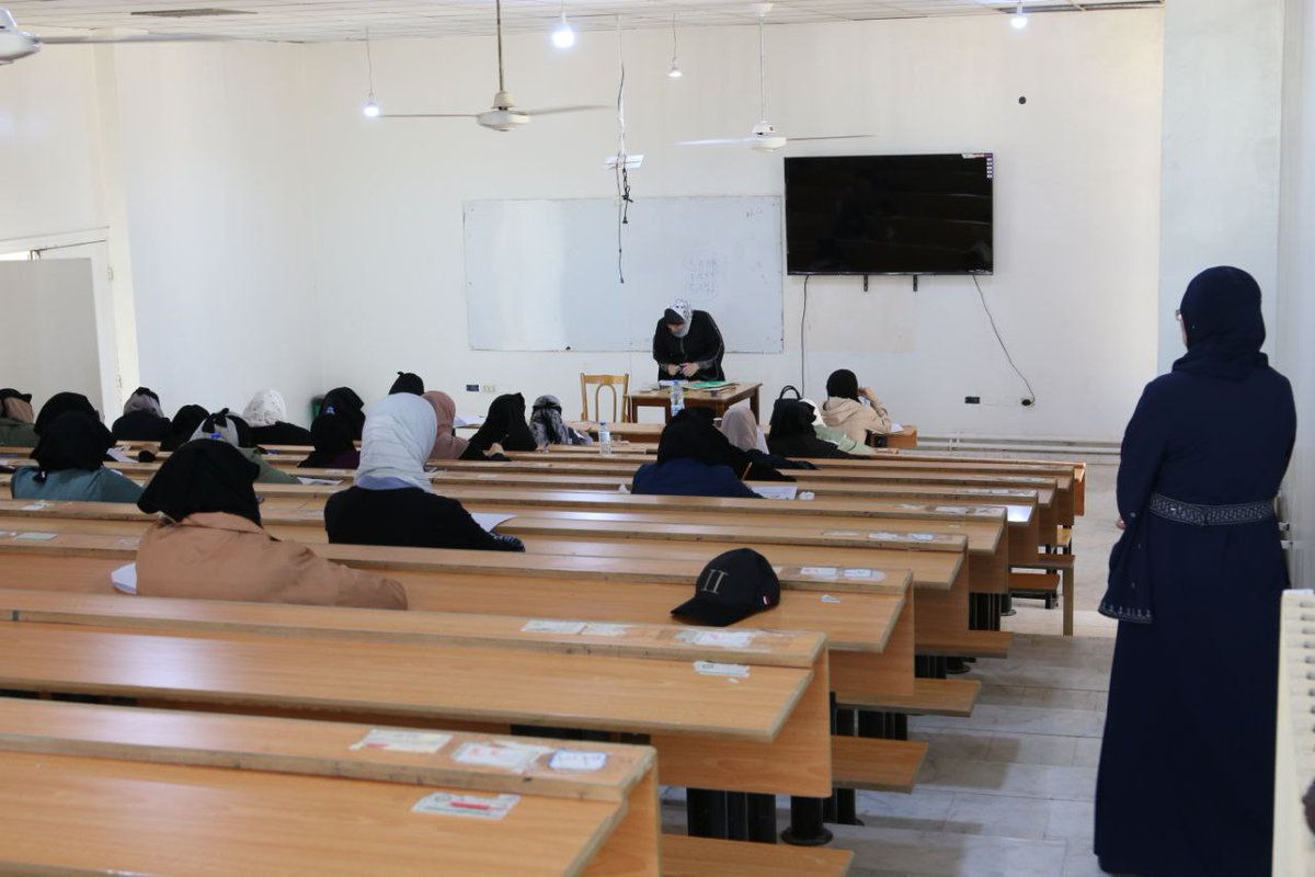 استمرار العملية الامتحانية النظرية في مختلف كليات ومعاهد جامعة إدلب، وسط أجواء من الجدّ والطموح.

#الجمهورية_العربية_السورية
#وزارة_التعليم_العالي_والبحث_العلمي
#جامعة_إدلب