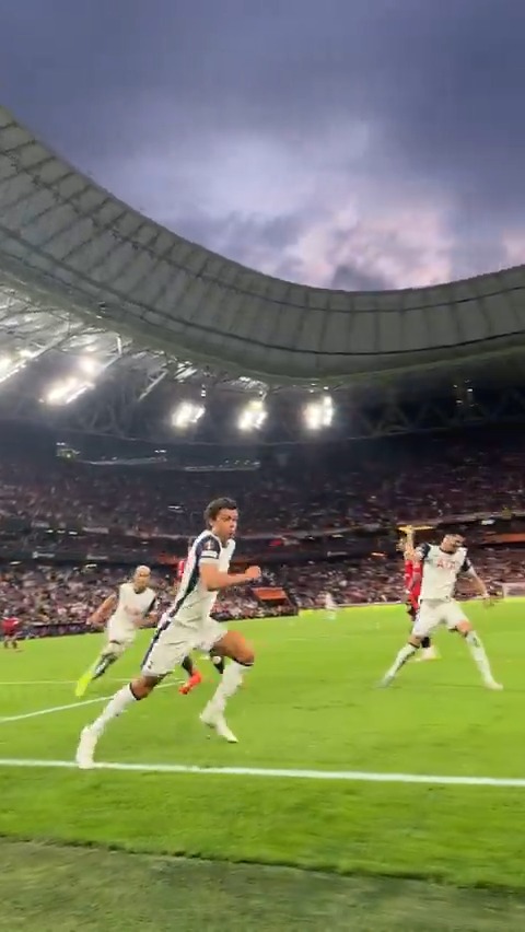 UEL 優勝を手繰り寄せたゴール⚽ ＼ サールのクロスにブレナン