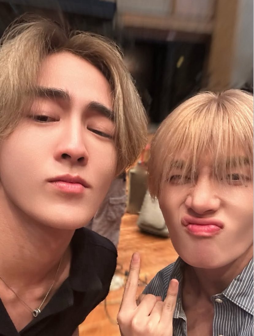 ไม่ต้องเอารูปมาต่อกันแล้ว