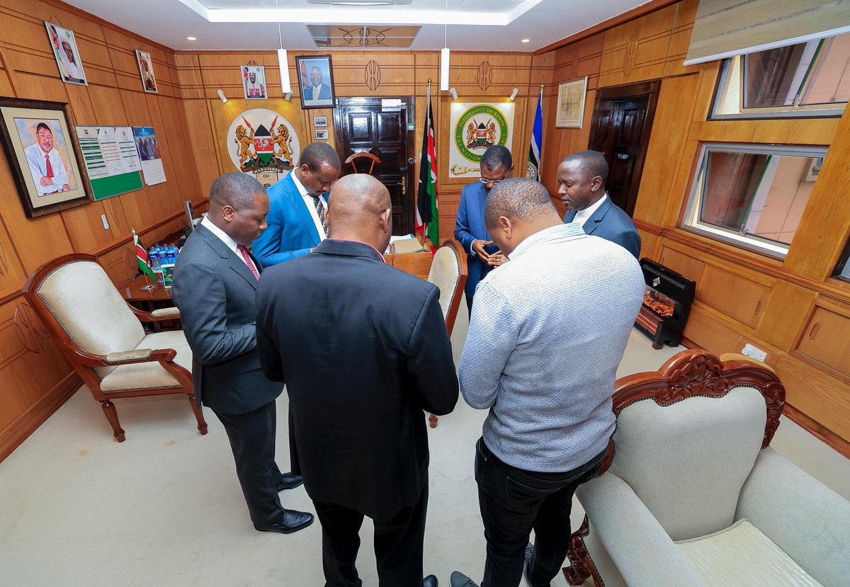 This morning, Fr. Charles Ndemange of Loitoktok Parish, together with Hon. Sakimba Aarashina, paid me a courtesy call in my office at Parliament Buildings.

We discussed various matters of national interest but more importantly they offered spiritual support and prayers for us