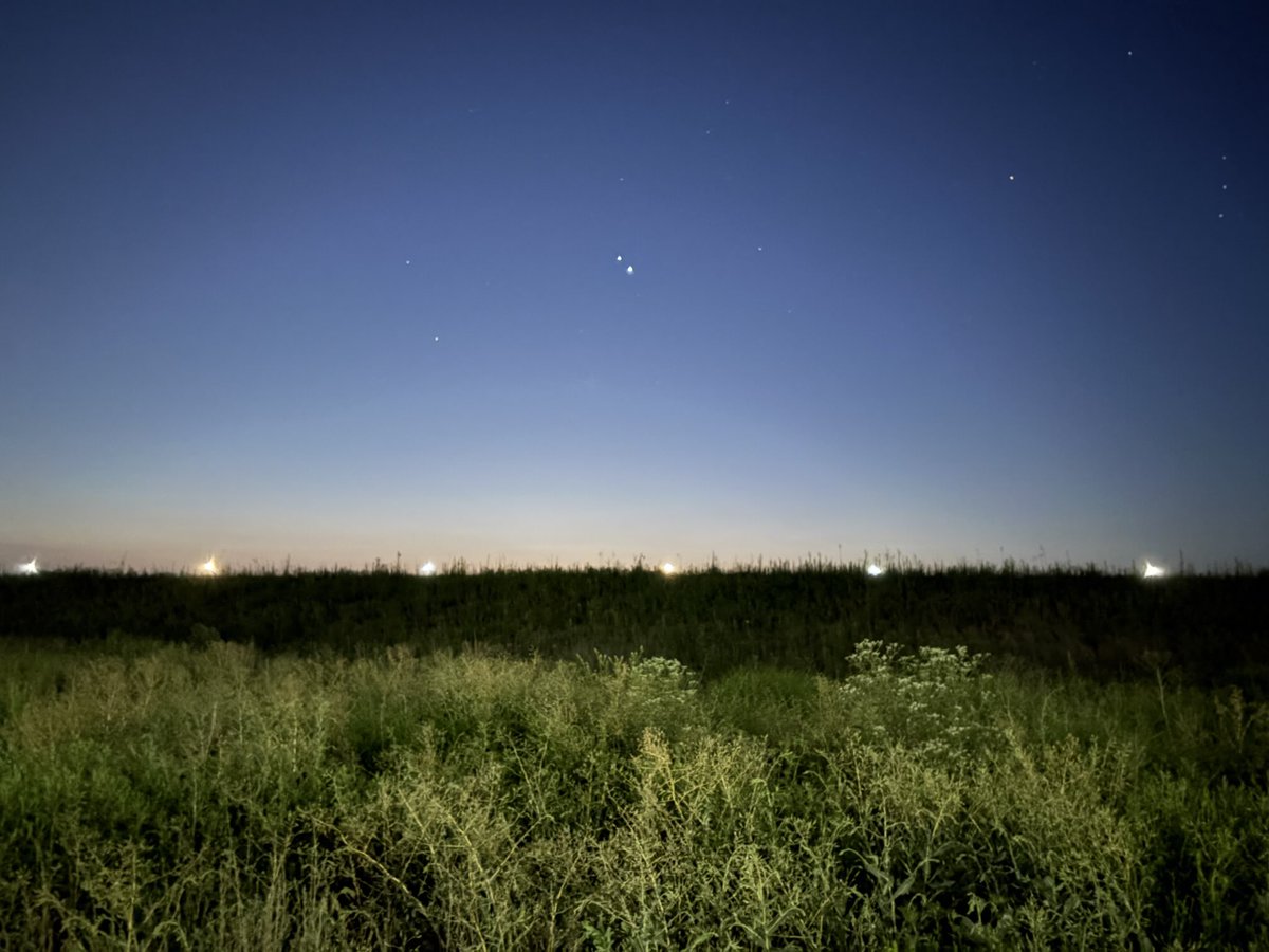 Dave Leake ⁦<a href="/wdws1400/">NewsTalk 1400 & 93.9-FM WDWS</a>⁩ tells me the two planets in the eastern morning sky are Venus and Jupiter. Have a Great Day.