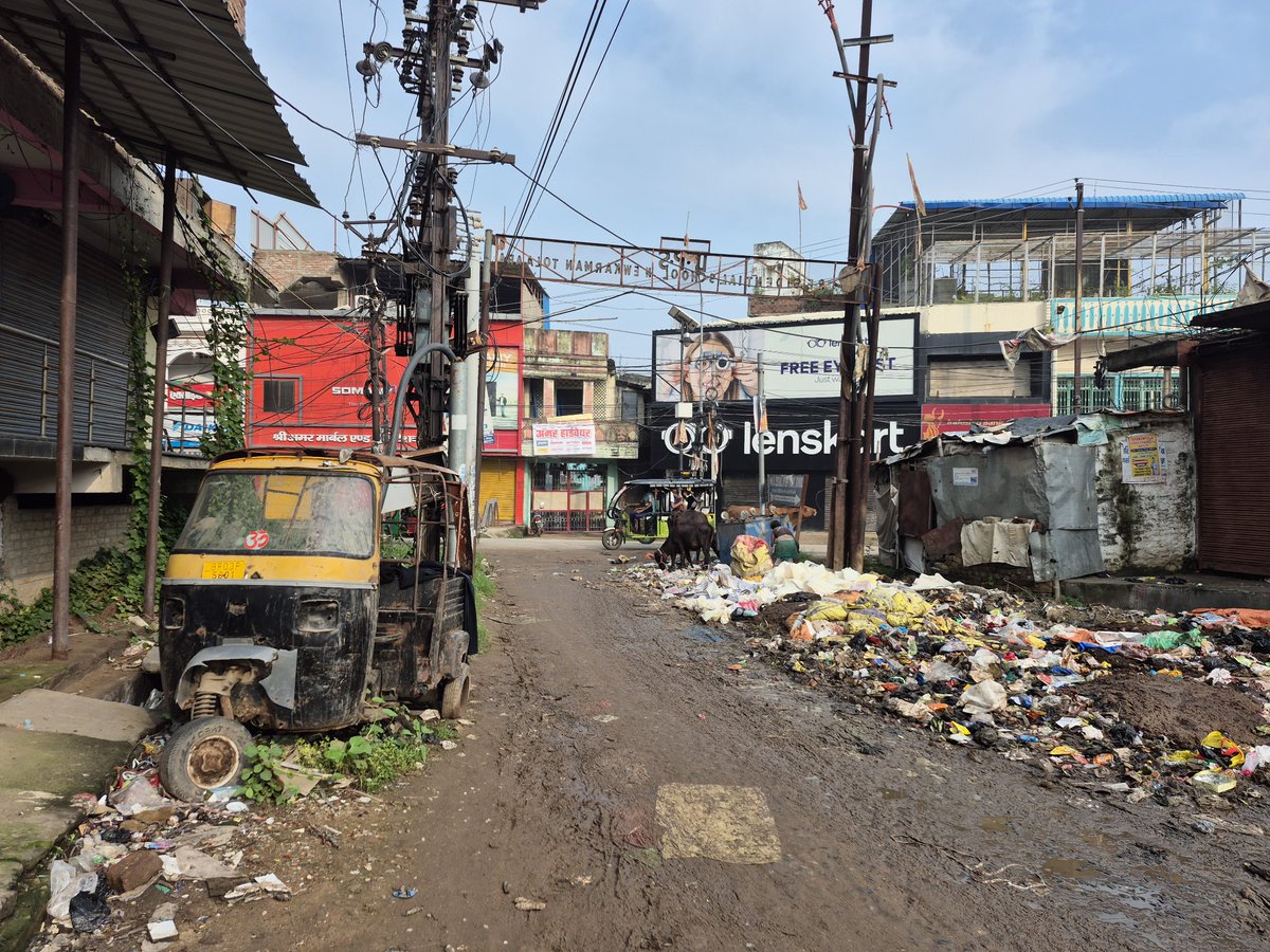MisraEklavya's tweet photo. @MoHUA_India Arrah Nagar Nigam, Bihar has no clue of #Swatchbharat Mission. #MoHUA is requested to take immediate action if we think Bihar is part of INDIA. https://t.co/E2UgZaf6cS