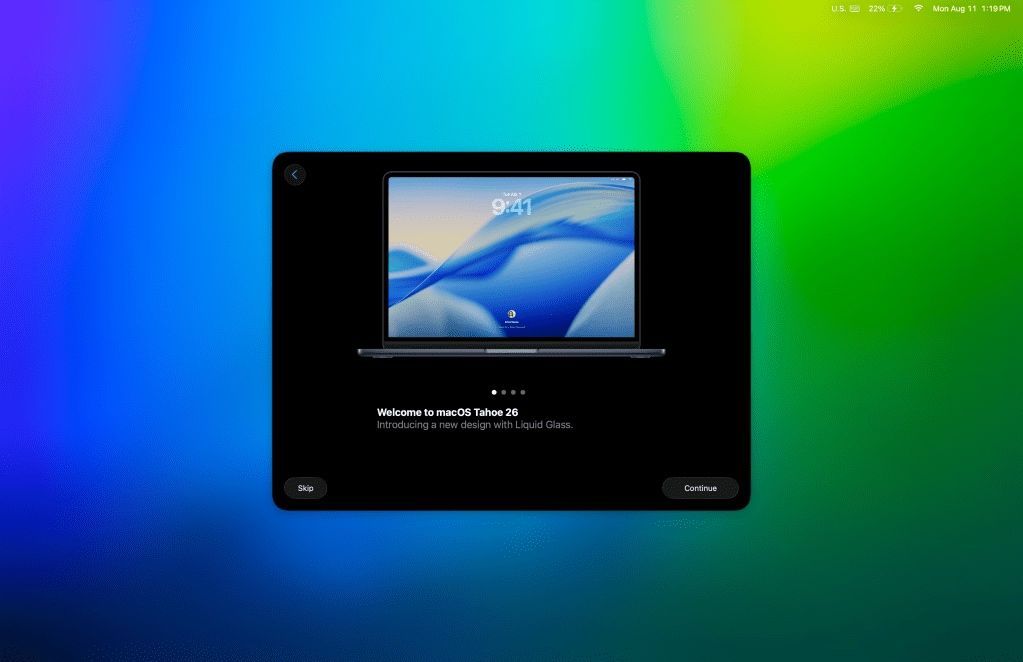 melanews's tweet image. Il video di onboarding di macOS 26 per MacBook Air non presenta il notch, come osservato da un utente X. Tale assenza è stata riscontrata anche sulla versione on-device. #macOS26 #Apple #MacBook