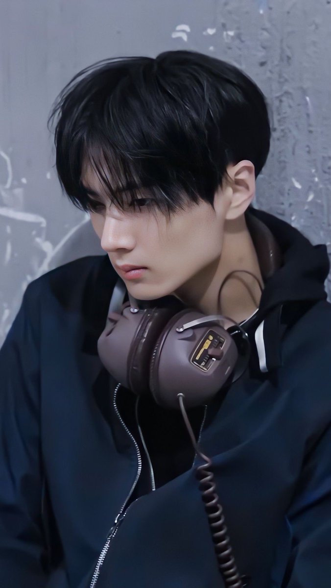 อันเปา หนวดแมว /•᷅•᷄\੭ tweet media