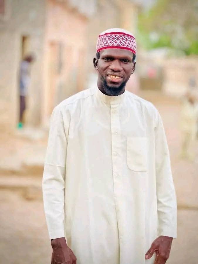 INNALILLAHI WA INNA ILAIHI RAJI'UN😢

A jiya da yau munsamu rashin rayuka guda biyu. Jiya uwa ga abokinmu, yau kuma yaya ga abokinmu.

Muna rokon Allah (S W A) da yajinkansu da rahma yasa Aljannah fiddaus tasance makoma a garesu🤲🏻
Muna rokonku da ku sanyasu a addu'arku
Mungode👏🏻