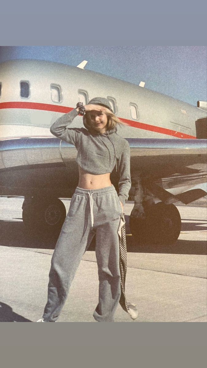 daily lisa pics (@dailylisapix) on Twitter photo 