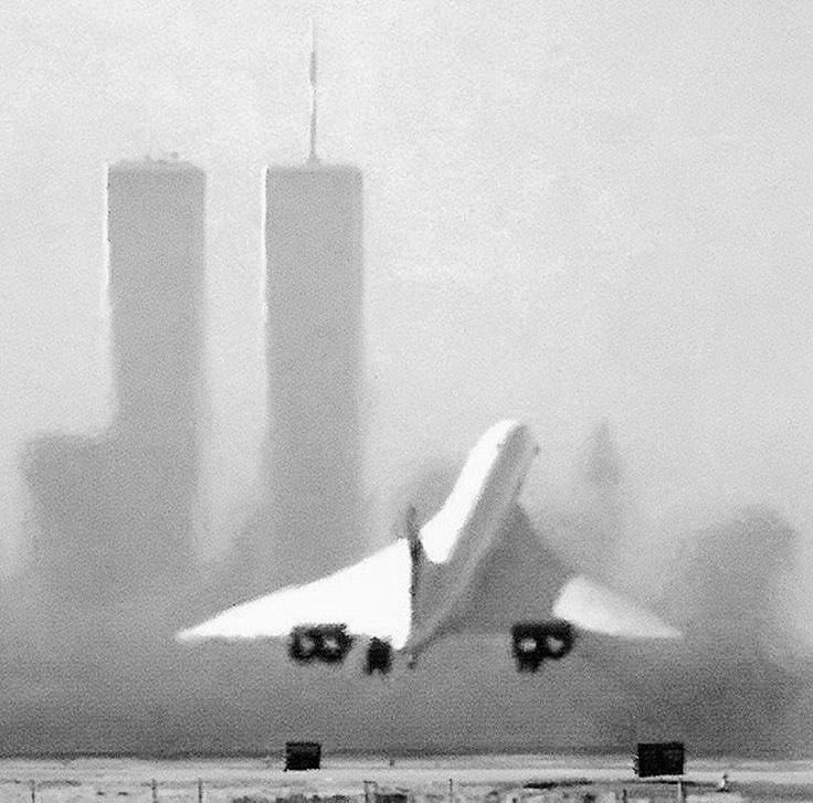 Happy Tuesday to you 🖤
.
.
.