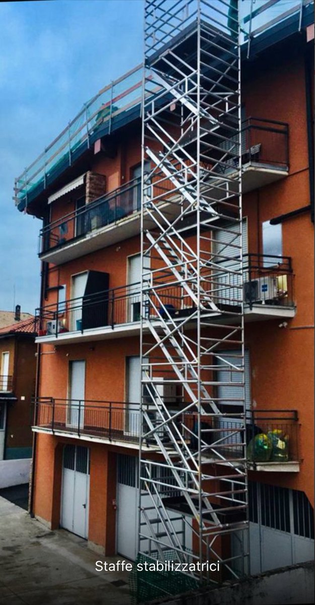 Svelt_spain's tweet photo. Soluciones de trabajo seguro en altura.
Escaleras 
Andamios
Medios de acceso a tejados
Taburetes industriales
#SomosDePrimera https://t.co/QqIZSkJ4sX