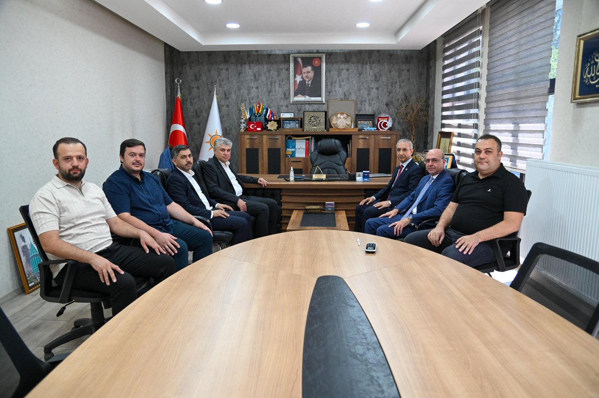 📌 AK Parti Selçuklu İlçe Başkanlığı

Türkiye Yüzyılı Buluşmaları kapsamında şehrimizde misafir ettiğimiz İslam İşbirliği Teşkilatı Parlamento Birliği Komisyonu Başkanı Prof. Dr. Abdürrahim Dusak ile bir aradayız.

Kıymetli vekilimiz ve Selçuklu Belediye Başkanımız Ahmet