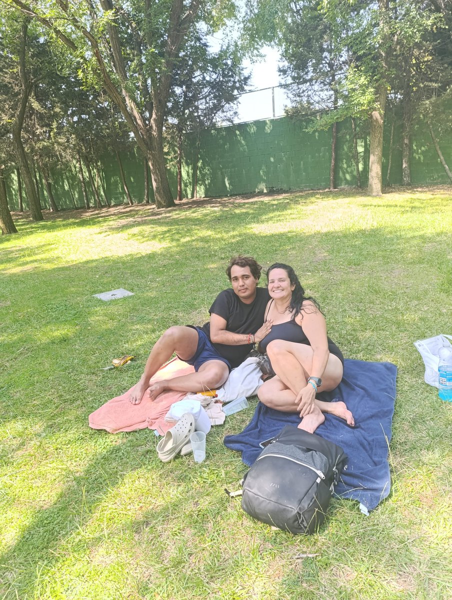 💦 Como cada martes, vamos a la piscina desde Realidades.

Un lugar donde refrescar cuerpo y mente, ya que las personas sin hogar también merecen verano.

#SinHogarConDerechos #Verano