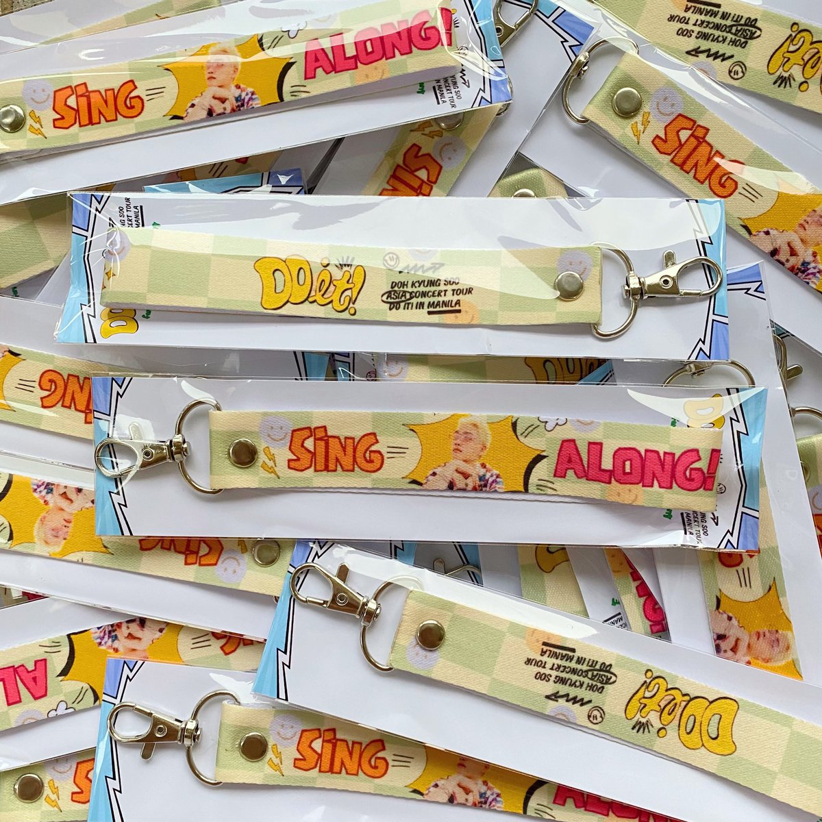 eksojjang's tweet image. ⋆.𐙚 ̊ DO IT! IN MANILA Fan Support ⋆.𐙚 ̊

It’s finally here ᯓ★

ꕤ limited qty 1:1
ꕤ on the spot trading (for key strap)
ꕤ follow, rt, &amp;amp; like appreciated 
ꕤ loc: tba

SEE Ü THERE GUYS~ 🩵

#DOITinMANILA #DOITinMNL #DoItManila #DoITMNL #DOHKYUNGSOO #도경수 #ASIACONCERT